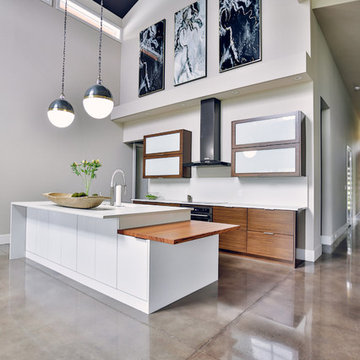 Sopha Home by Tina Holland