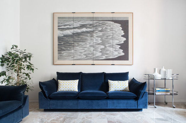 Come abbinare un divano blu in soggiorno for Soggiorno blu roma