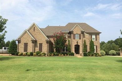 Exterior home idea in Other