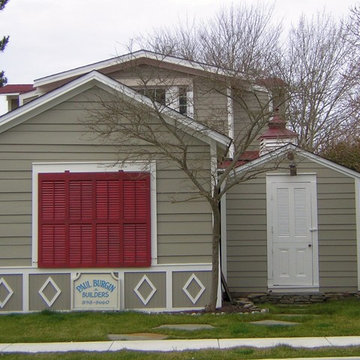 Exterior House Painting in a Green, Red and White Color Scheme in Cape May, NJ