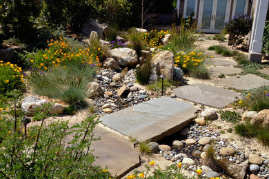 Photo of a contemporary water fountain landscape in Other.