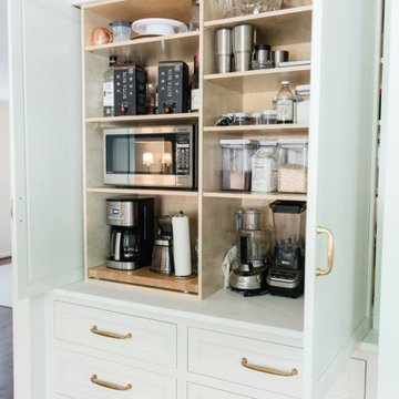 White Kitchen Cabinets