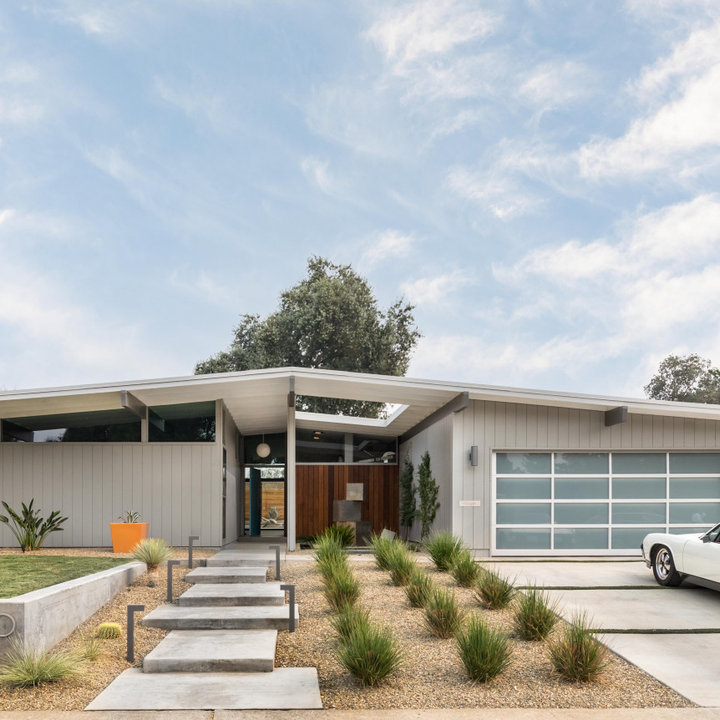 75 Beautiful House Exterior with a Flat Roof Ideas and Designs - August ...