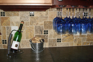 Kitchen - kitchen idea in Tampa