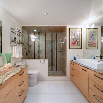 MID TOWN CONDO KITCHEN