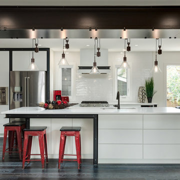 2017 Kitchen – between $50, 000-100, 000 Winner – Kon-Strux Developments