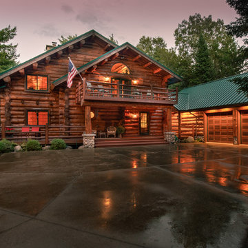 Twilight log home at Mackinaw CIty