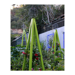 TerraTrellis - Akoris Garden Tuteur Senior - Sundials