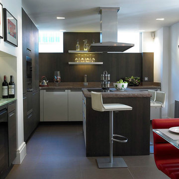 Professional divorced father creates home for himself and his children- Montagu