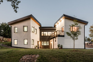 Exterior home idea in Denver