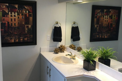 Example of a bathroom design in Other