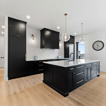 574249 old school line Woodstock ON. Canada Kitchen millwork