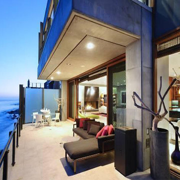 Concrete Home: Malibu, CA
