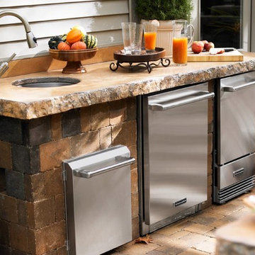 Riverside Estates - outdoor kitchen