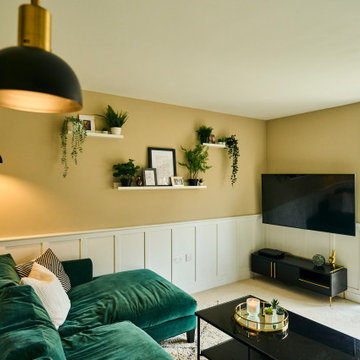Soft and cosy emerald green living dining room