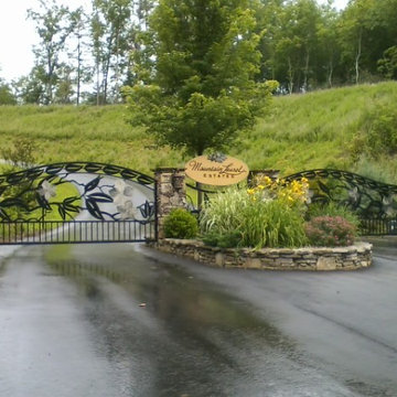 Custom Driveway Gates and Entrance Design
