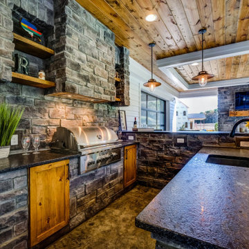 Outdoor Kitchen