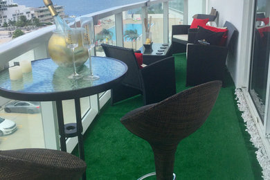 Patio - coastal patio idea in Miami