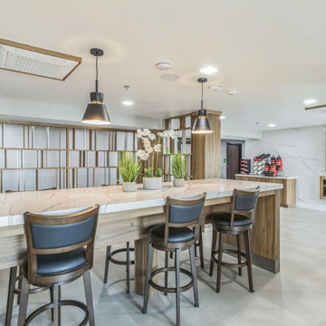 La Quinta & Hawthorn Dual-Brand Hotel – Custom Casegoods & FF&E Installation