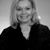 Shelly Smith's photo