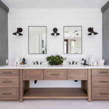 Mizeur Master Bathroom