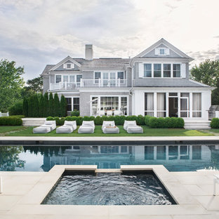 ニューヨークの長方形トランジショナルスタイルのおしゃれなプールの写真
