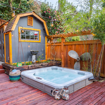 Queen Anne Beach Bungalow