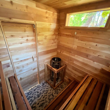 Tall Backyard Sauna - Lake Tahoe