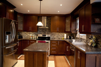 Kitchen - kitchen idea in Toronto