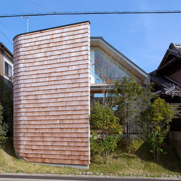 寄り添って暮らす家