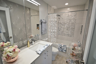 Example of a bathroom design in Vancouver