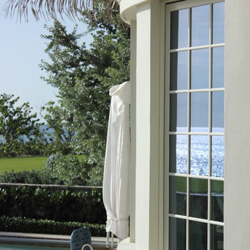 An outdoor paradise in Juno Beach