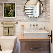 Jackie Powder room