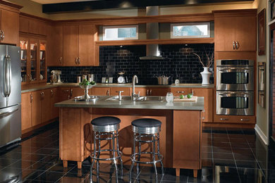 Contemporary Maple Kitchen Cabinets