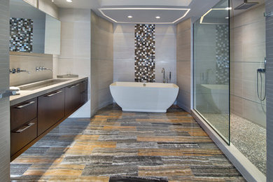 Bathroom - contemporary bathroom idea in Miami