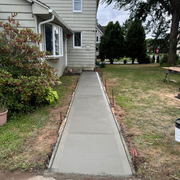 Concrete side walk