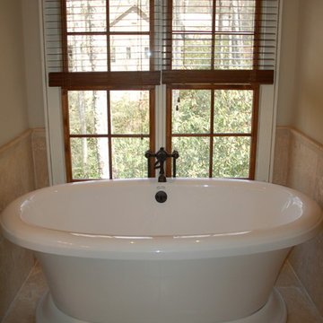 Old Edwards Club, 33 Highwood Trace Master Bath