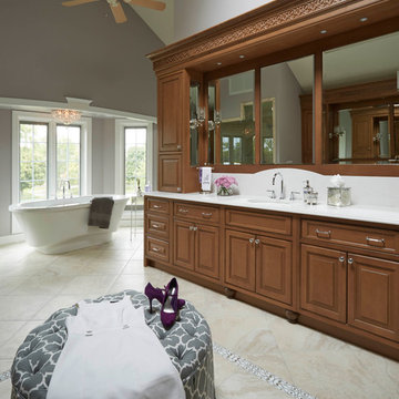 Spacious Master bath in South Barrington, IL