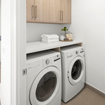 Port Credit Penthouse – Laundry Room