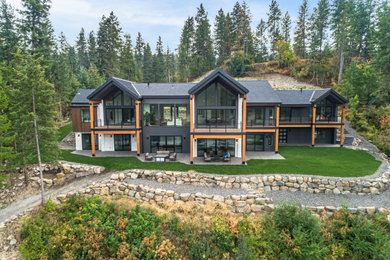 Exterior home photo in Seattle