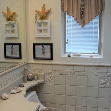 Beach-themed Bathroom