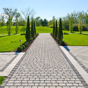 Traditional Style Walkway