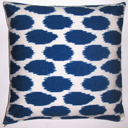 Cheeky ikat printed organic cotton pilow cover - Products