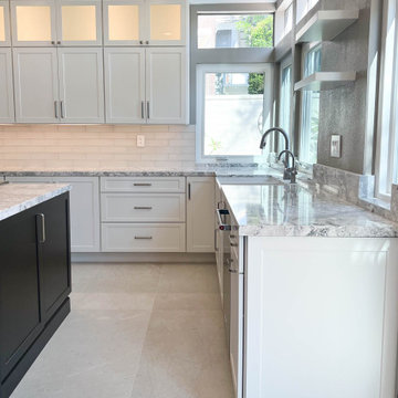 Polished & Chic Black & White Kitchen | Coto de Caza