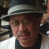 Johnny Ruizos foto