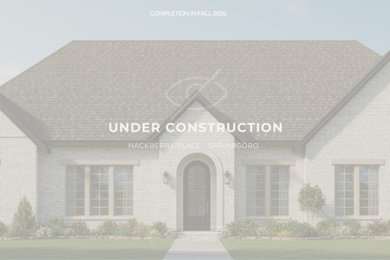 Inspiration for an exterior home remodel in Cincinnati