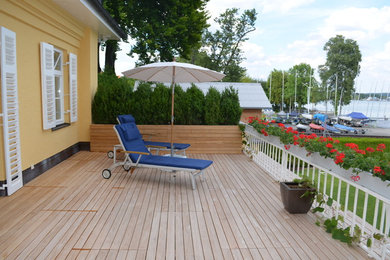Photo of a traditional deck in Munich.