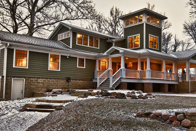Elegant exterior home photo in Chicago
