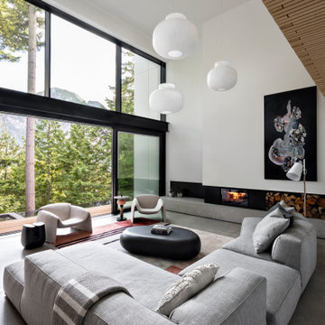 PLATEAU HOUSE