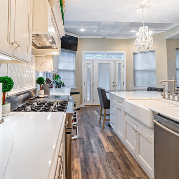 Fabuwood Kitchen in Fusion Blanc